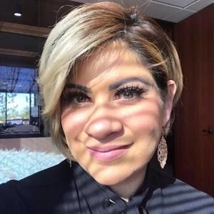 Meet your Posher, Lorena